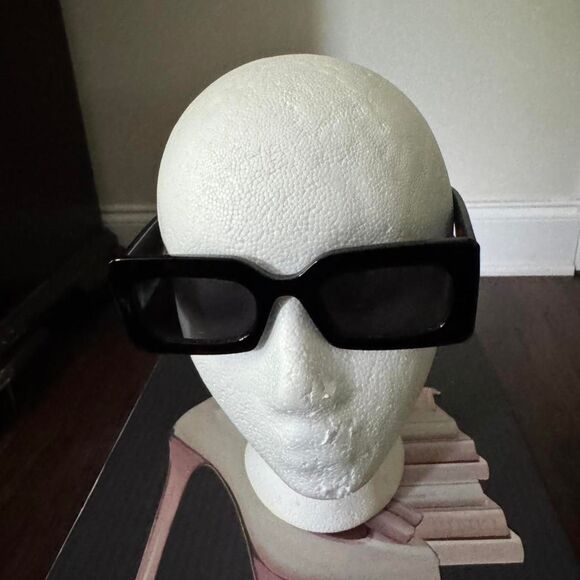 Source Unknown Accessories - Unbranded Women's Black and Brown Sunglasses